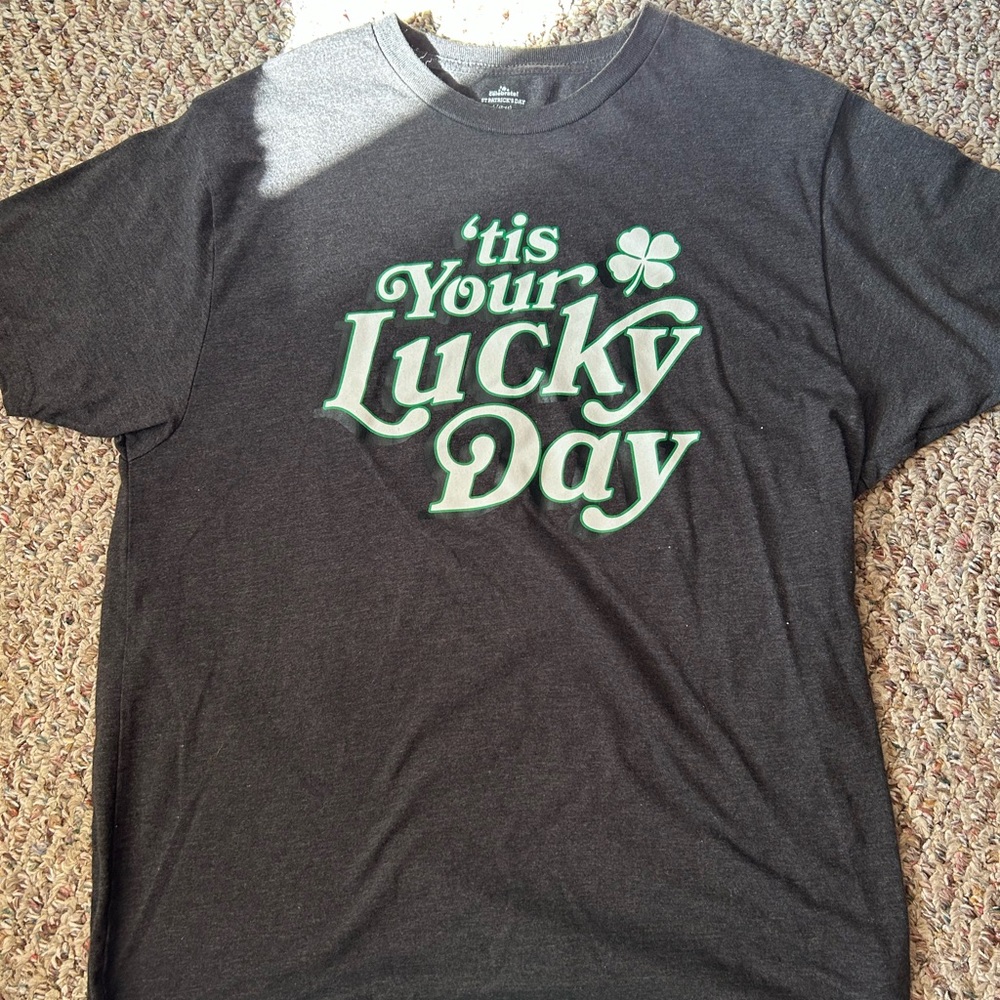 💚3/$25 Men's Dark Gray Graphic T-Shirt large